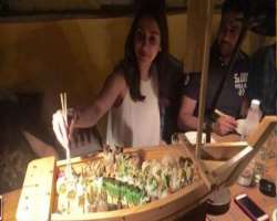 Anushka Sharma eating vegetarian food